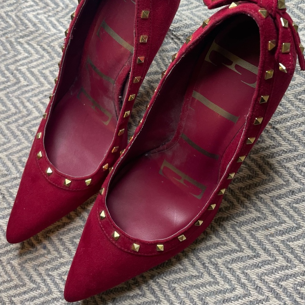 ELLE Red Heels Size 8.5 women’s.